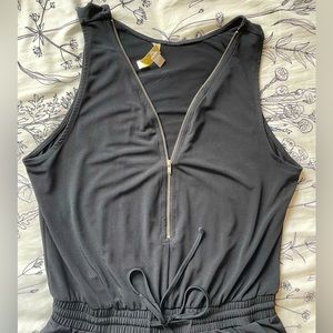 🖤 Black C Full-Length Jumpsuit with Zip-Up Chest line